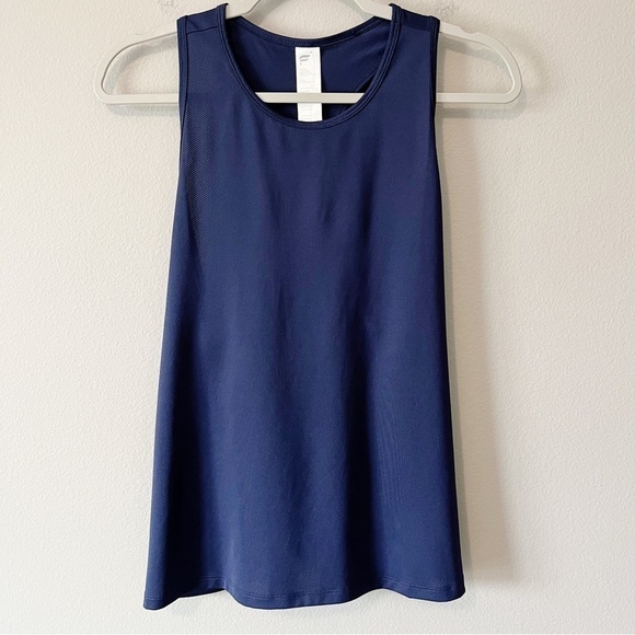 Fabletics NWT Teagan Racerback Tank Top Abyss Blue Size Medium - Picture 3 of 10